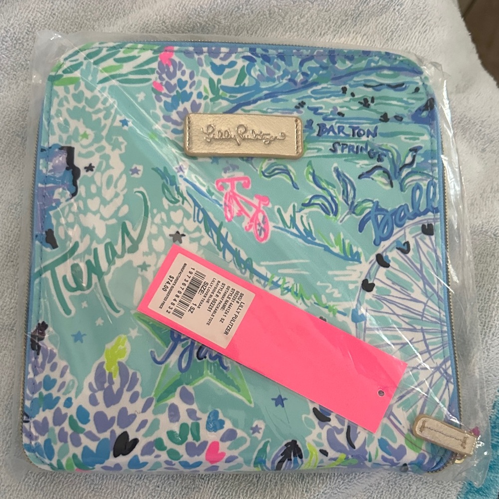 Lilly Pulitzer Aqua and Lavender getaway packable tote